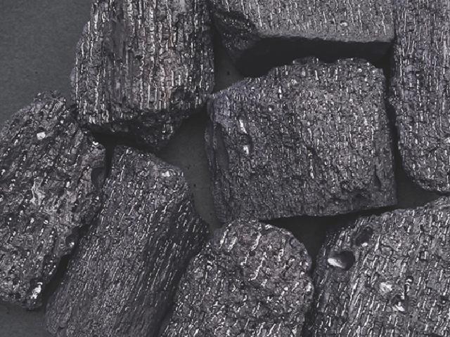 低鈦低碳磷鐵